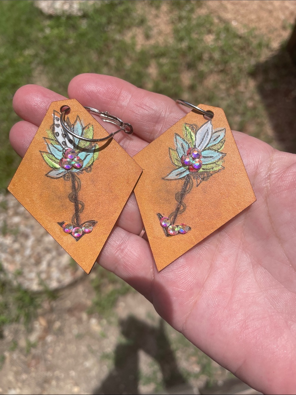 Handmade Leather Diamond shape Painted Flower/Crystal Dangle Earrings